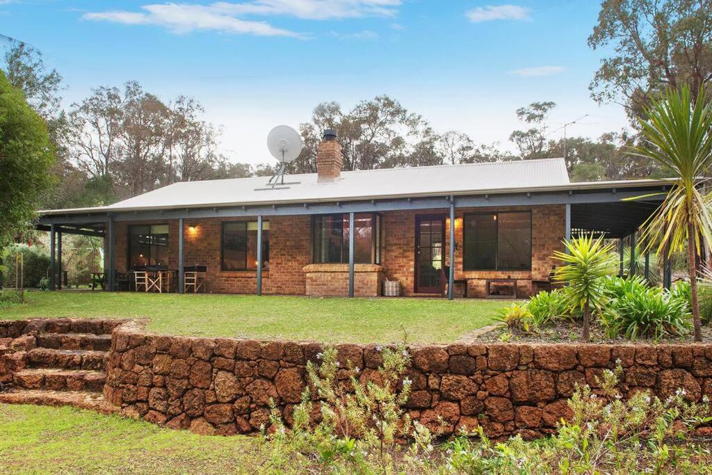 Kevill Hideaway Margaret River Villa Bagian luar foto